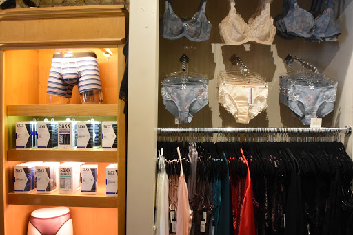Lingerie Store «Bisou Lingerie LLC», reviews and photos, 635 58th St, Kenosha, WI 53140, USA