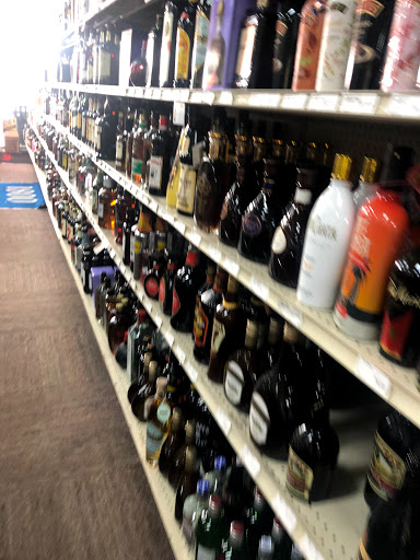 Liquor Store «Wade Green Bottle Shop», reviews and photos, 4430 Wade Green Rd # 20, Kennesaw, GA 30144, USA