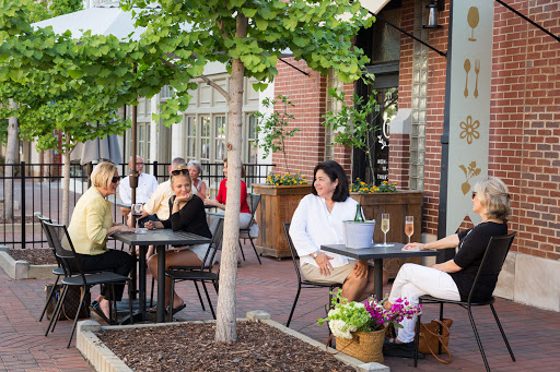 Wine Bar «The Carriage Wine and Market», reviews and photos, 121 E Mobile St, Florence, AL 35630, USA