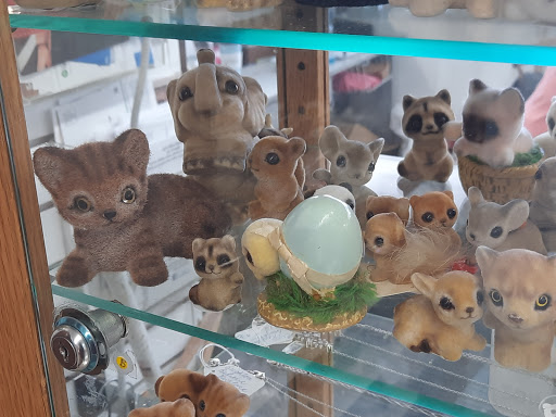 Antique Store «7th Avenue Antique Mall», reviews and photos, 2563 7th Ave E, North St Paul, MN 55109, USA