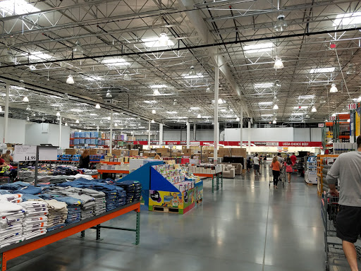 Warehouse club Â«Costco WholesaleÂ», reviews and photos, 9700 E Kellogg