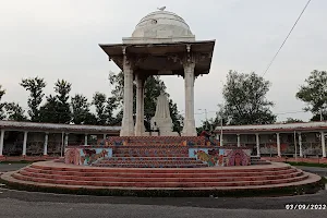 Maharaja Madhav Singh Park image