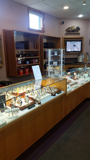 Jewelry Store «Egon Ehrlinspiel Jewelers», reviews and photos, 5914 Bridge St, East Syracuse, NY 13057, USA