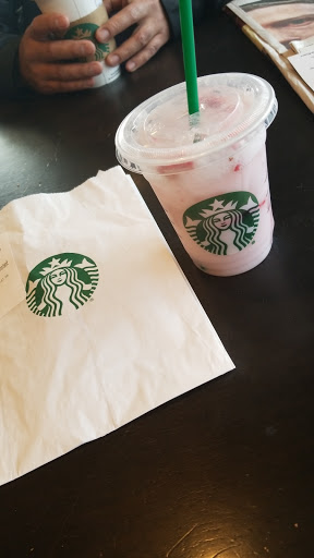 Coffee Shop «Starbucks», reviews and photos, 385 NY-25A #14, Miller Place, NY 11764, USA