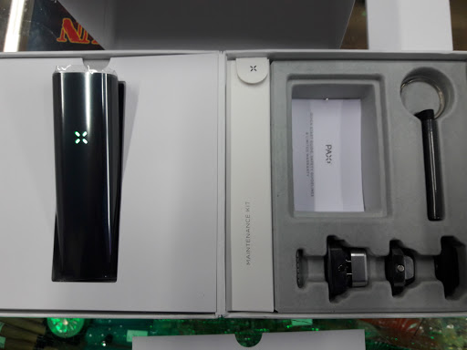 Tobacco Shop «Cole Street Smoke Shop», reviews and photos, 610 Cole St, San Francisco, CA 94117, USA