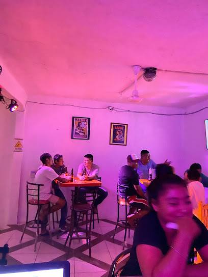 Karaoke Bar Los Pinos