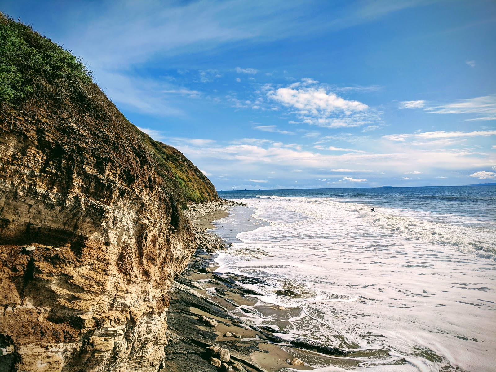 Φωτογραφία του Mesa Lane Beach με τυρκουάζ νερό επιφάνεια