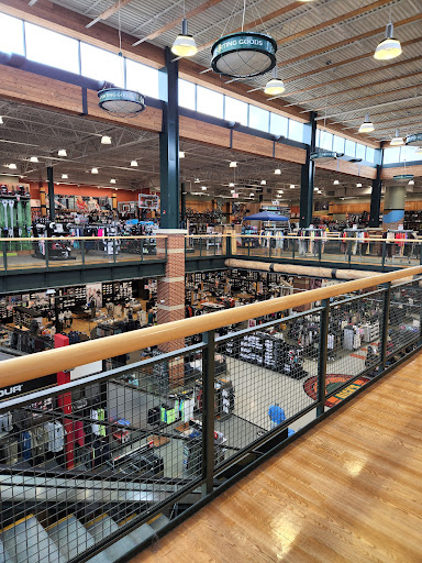 Shopping Mall «Crocker Park», reviews and photos, 228 Market St, Westlake, OH 44145, USA