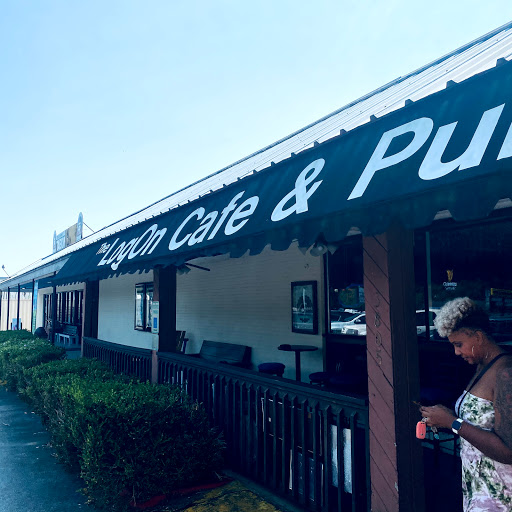 Bar «The Logon Cafe & Pub», reviews and photos, 3805 Calder Ave, Beaumont, TX 77706, USA