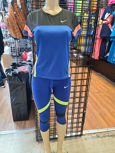 Shopping Mall «Old National Discount Mall», reviews and photos, 2660 Godby Rd, College Park, GA 30349, USA