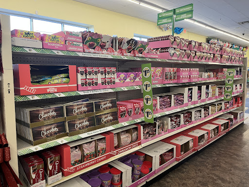 Dollar Store «Dollar Tree», reviews and photos, 7001 Cermak Rd, Berwyn, IL 60402, USA