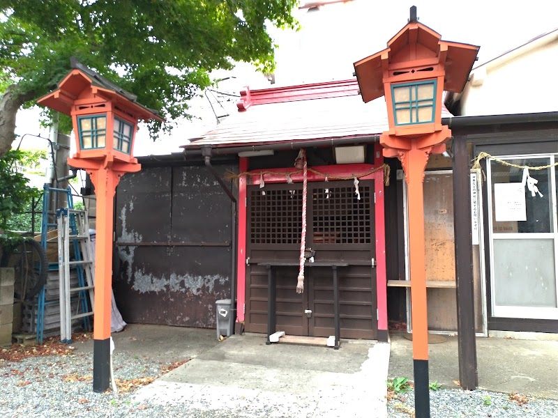 稲荷神社（小平駅前稲荷）