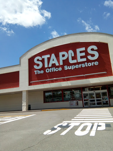 Office Supply Store «Staples», reviews and photos, 3701 Vestal Pkwy E, Vestal, NY 13850, USA