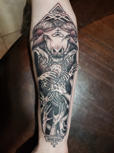 Explore alice in wonderland tattoos ideas, creative tattoo ideas in Buckeye, available at Irie Art in Ink