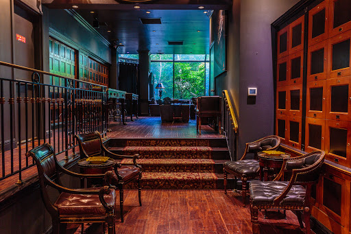 Tobacco Shop «Casa de Montecristo by Cigar Inn», reviews and photos, 1016 2nd Ave, New York, NY 10022, USA
