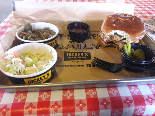 Car Dealer «Alfa Romeo FIAT of McKinney», reviews and photos, 800 N Central Expy, McKinney, TX 75070, USA