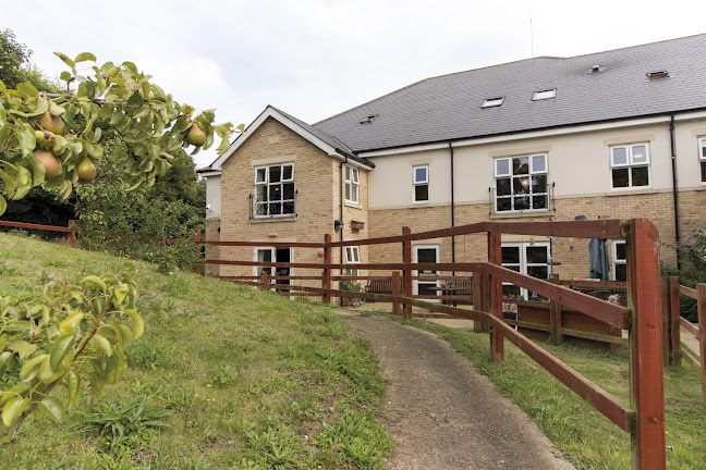 Handford House Care Home - Retirement home