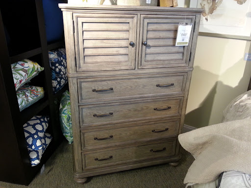 Furniture Store «Havertys Furniture», reviews and photos, 1428 Rockville Pike, Rockville, MD 20852, USA