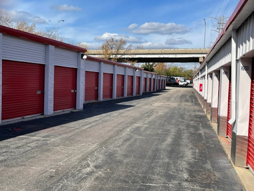 Self-Storage Facility «Simply Self Storage - Highland Park/Lake Forest», reviews and photos, 1505 Old Deerfield Rd, Highland Park, IL 60035, USA