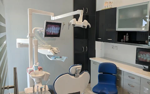 Hanbali Dental Clinic image