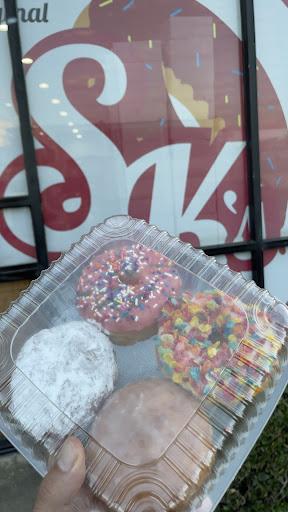 Donut Shop «SK Donuts & Croissant», reviews and photos, 5850 W 3rd St, Los Angeles, CA 90036, USA