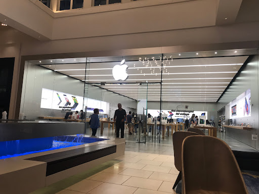 Computer Store «Apple Manhattan Village», reviews and photos, 3200 N Sepulveda Blvd, Manhattan Beach, CA 90266, USA