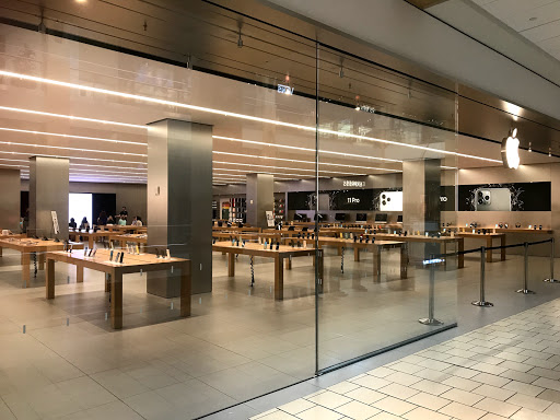 Computer Store «Apple Queens Center», reviews and photos, 90-15 Queens Blvd, Elmhurst, NY 11373, USA