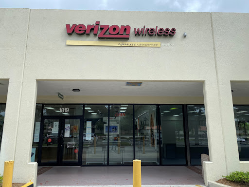 Cell Phone Store «GoWireless Verizon Authorized Retailer», reviews and photos, 1819 N Pine Island Rd, Plantation, FL 33322, USA