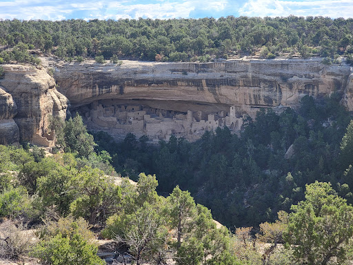 Park «Balcony House», reviews and photos
