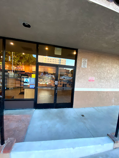 Coffee Shop «The Coffee Bean & Tea Leaf», reviews and photos, 7201 Greenleaf Ave, Whittier, CA 90602, USA
