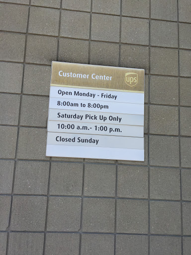 Shipping and Mailing Service «UPS Customer Center», reviews and photos, 11141 Canal Rd, Cincinnati, OH 45241, USA