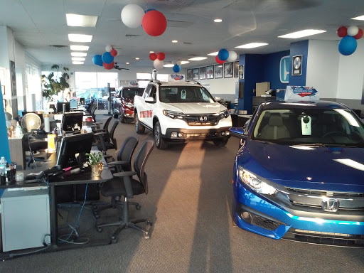 Honda Dealer «Fischer Honda», reviews and photos, 15 E Michigan Ave, Ypsilanti, MI 48198, USA