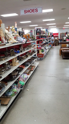 Thrift Store «The Salvation Army Family Store & Donation Center», reviews and photos, 1035 E Rand Rd, Arlington Heights, IL 60004, USA