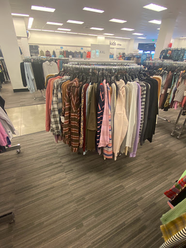Department Store «Nordstrom Rack The Shops at Midtown Miami», reviews and photos, 3201 N Miami Ave, Miami, FL 33127, USA