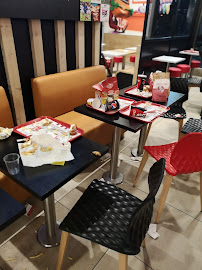 Atmosphère du Restaurant KFC Livry Gargan - n°4