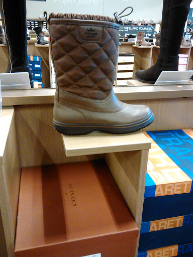 Shoe Store «DSW Designer Shoe Warehouse», reviews and photos, 4910 S Baldwin Rd, Lake Orion, MI 48359, USA