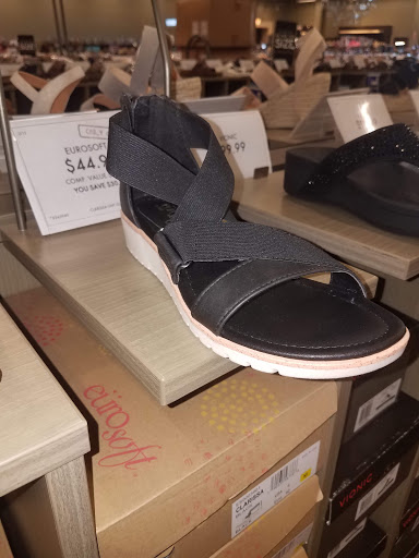 Shoe Store «DSW Designer Shoe Warehouse», reviews and photos, 630 SW 145th Terrace, Pembroke Pines, FL 33027, USA