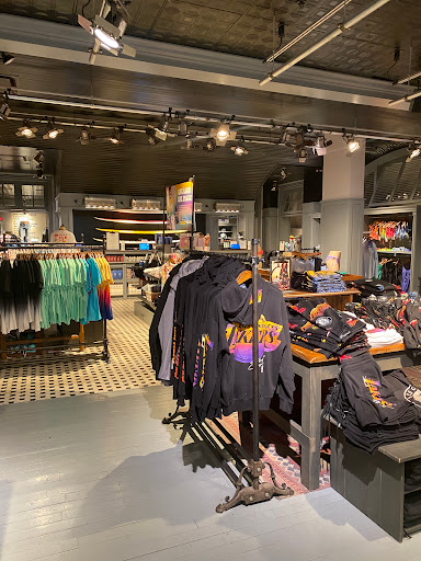 Clothing Store «Hollister Co.», reviews and photos, 160 N Gulph Rd #2045, King of Prussia, PA 19406, USA