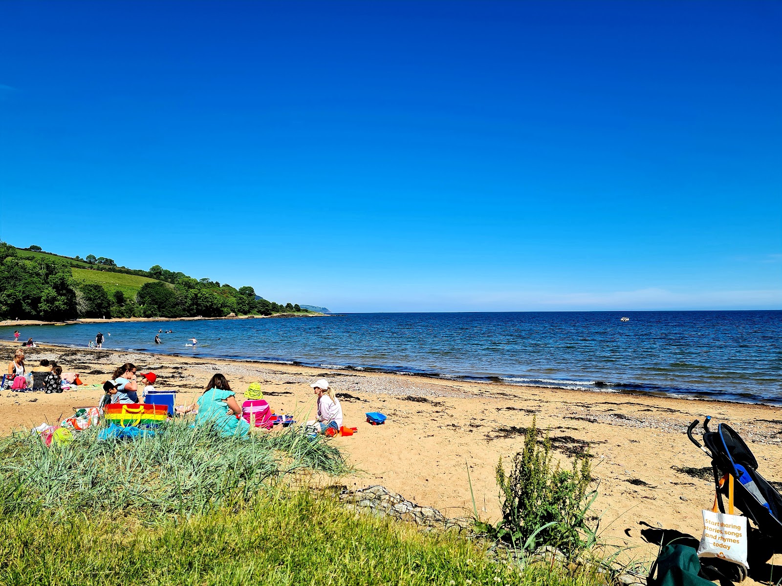 Photo of Rosemarkie Beach with bright sand surface
