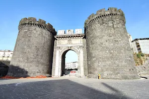 Porta Capuana image