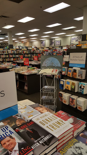 Book Store «Books-A-Million», reviews and photos, 150 Pearl Nix Pkwy, Gainesville, GA 30501, USA