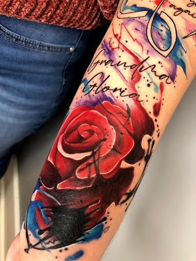 Explore grieving tattoo ideas, creative tattoo ideas in Lake Alfred, available at Moreira Ink