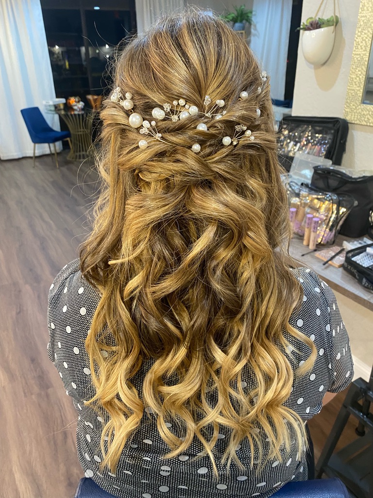 Meche Salon Orlando, FL 32806 Services and Reviews