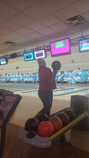 Karaoke Bar «Brownsburg Bowl», reviews and photos, 18 Whittington Dr, Brownsburg, IN 46112, USA