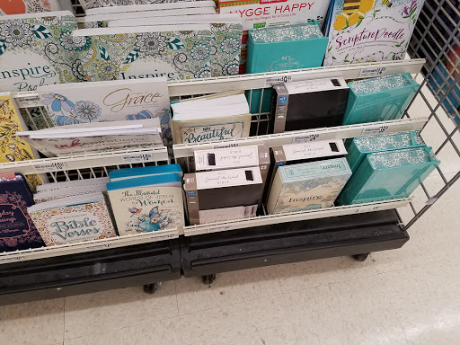 Craft Store «Michaels», reviews and photos, 90 Southgate Square, Colonial Heights, VA 23834, USA