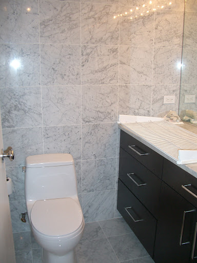 Bathroom Remodeler «Budget Construction Company», reviews and photos, 5334 N Kedzie Ave, Chicago, IL 60625, USA