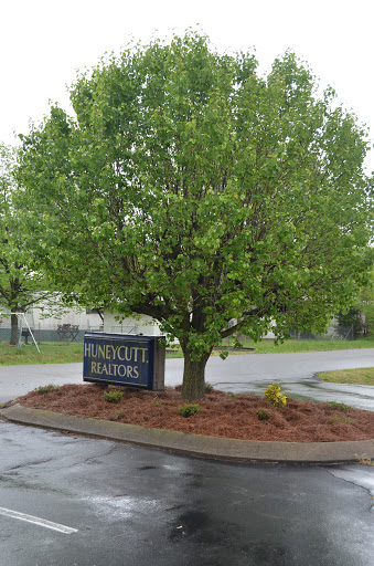 Real Estate Agency «Huneycutt Realtors», reviews and photos