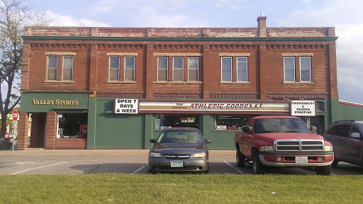 Sporting Goods Store «Valley Sports», reviews and photos, 102 1st Ave W, Shakopee, MN 55379, USA