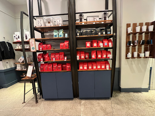 Coffee Shop «Intelligentsia Coffee Millennium Park Coffeebar», reviews and photos, 53 E Randolph St, Chicago, IL 60601, USA