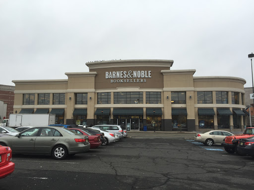 Book Store «Barnes & Noble», reviews and photos, 55 Parsonage Rd, Edison, NJ 08837, USA